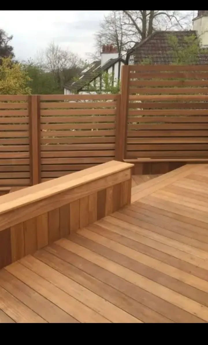 Hardwood deck with slatted screen